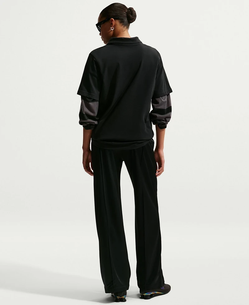 Nike Women's Loose-Fit Crew Neck T-Shirt