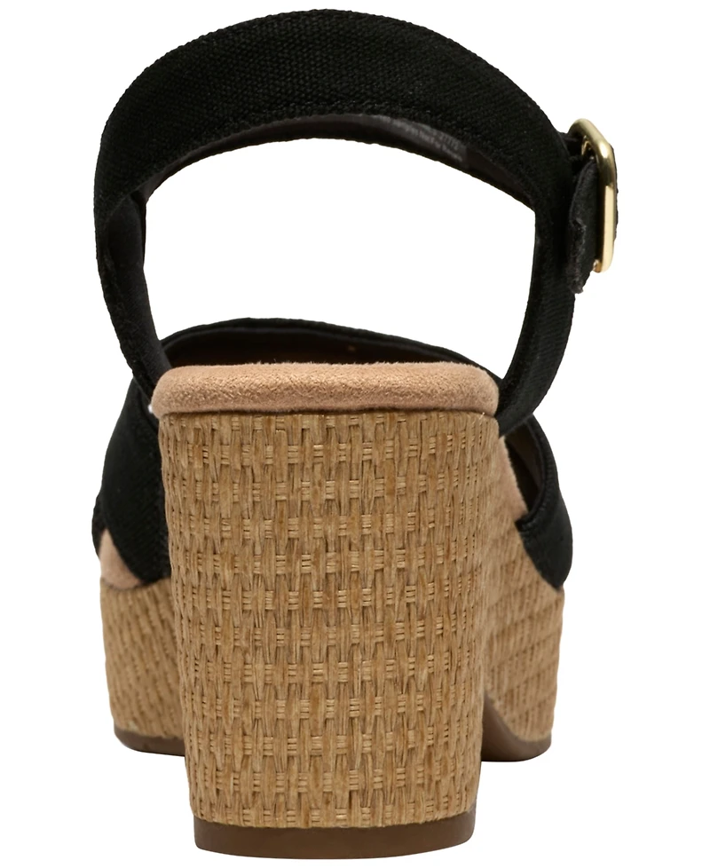 Clarks Women's Nerisa Twist Round Toe Wedge Sandals