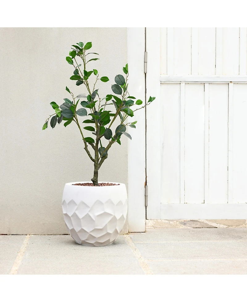 LuxenHome 14.6-Inch Round White Geometric MgO Planter