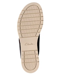 Clarks Women's Diaz Cross Round Toe Wedge Sandals