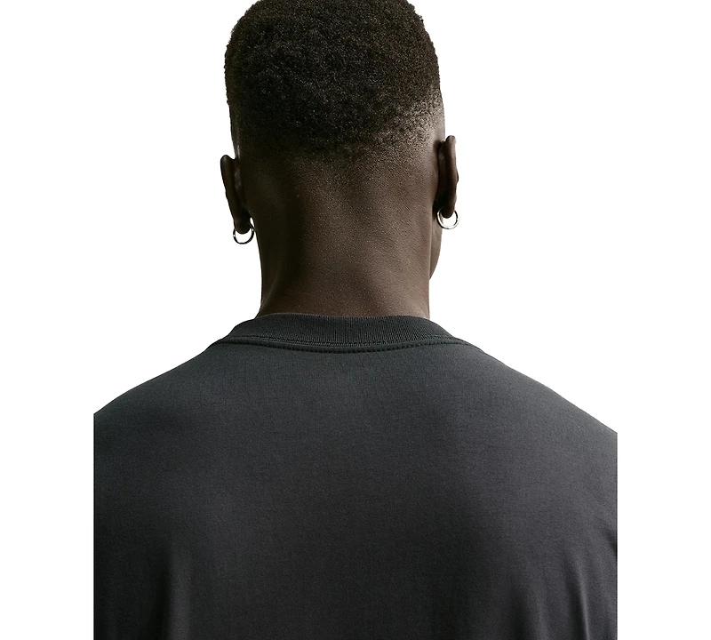 Nike Men's Basketball Ribbed Collar Graphic T-Shirt