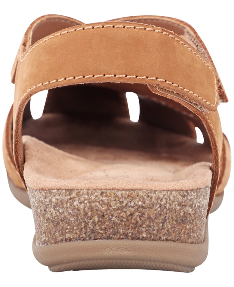 Earth Women's Brentia Leather Criss-Cross Flat Sandals