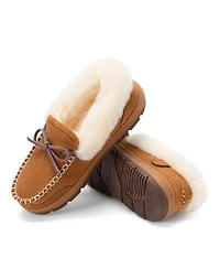 Dearfoams Women's Gladstone Genuine Shearling Moccasin with Stitching