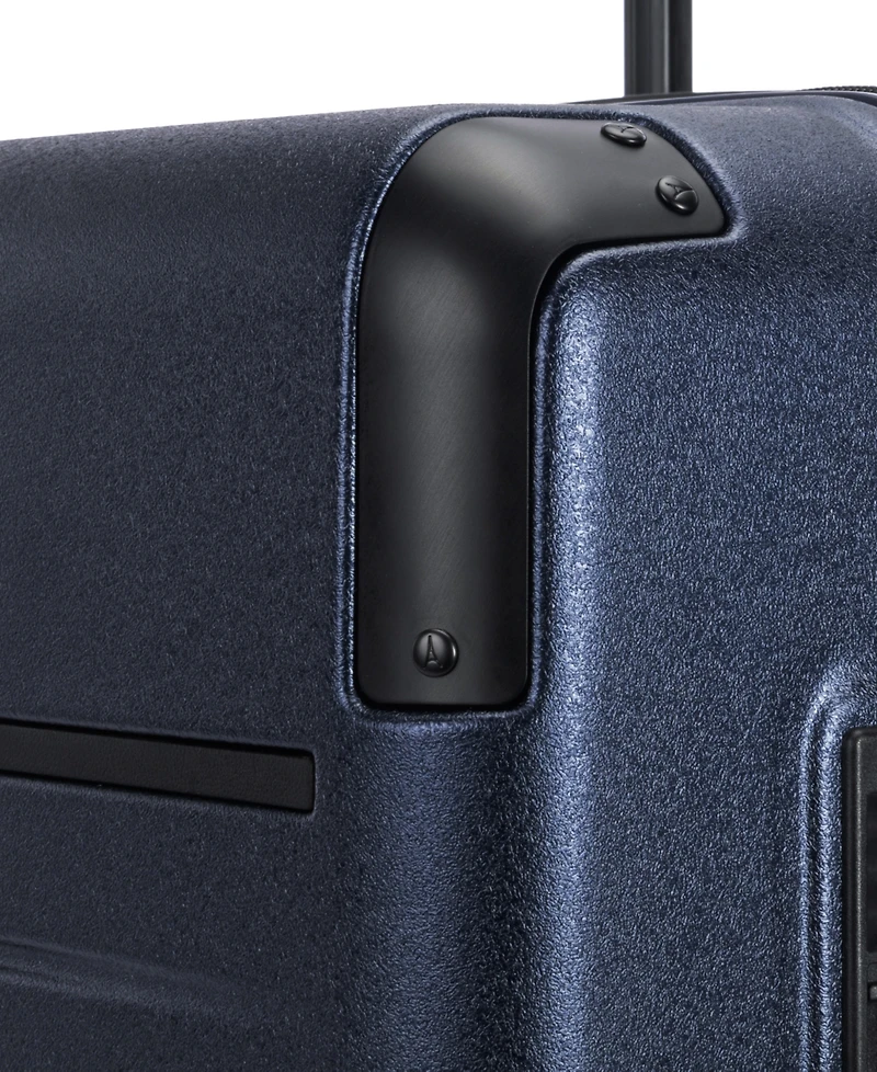 Travelpro Platinum Elite Medium Hardside Check-In Spinner