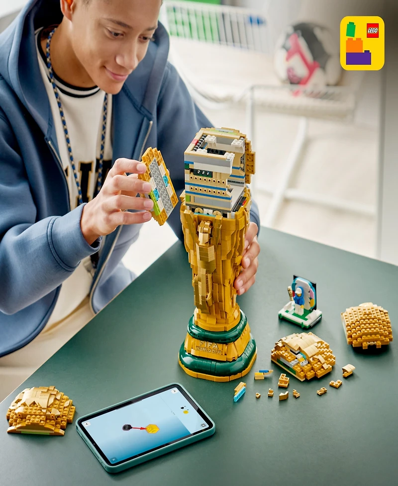 Lego Editions Fifa World Cup Official Trophy 43020, 2842 Pieces