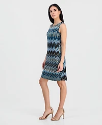 Connected Petite Sleeveless Shift Dress
