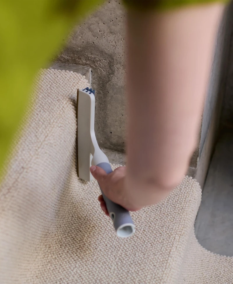 Joseph Joseph Cleantech 2-in-1 Carpet Cleaning Tool