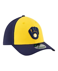 New Era Men's Gold/Navy Milwaukee Brewers Player Replica 39THIRTY M-Crown Flex Hat