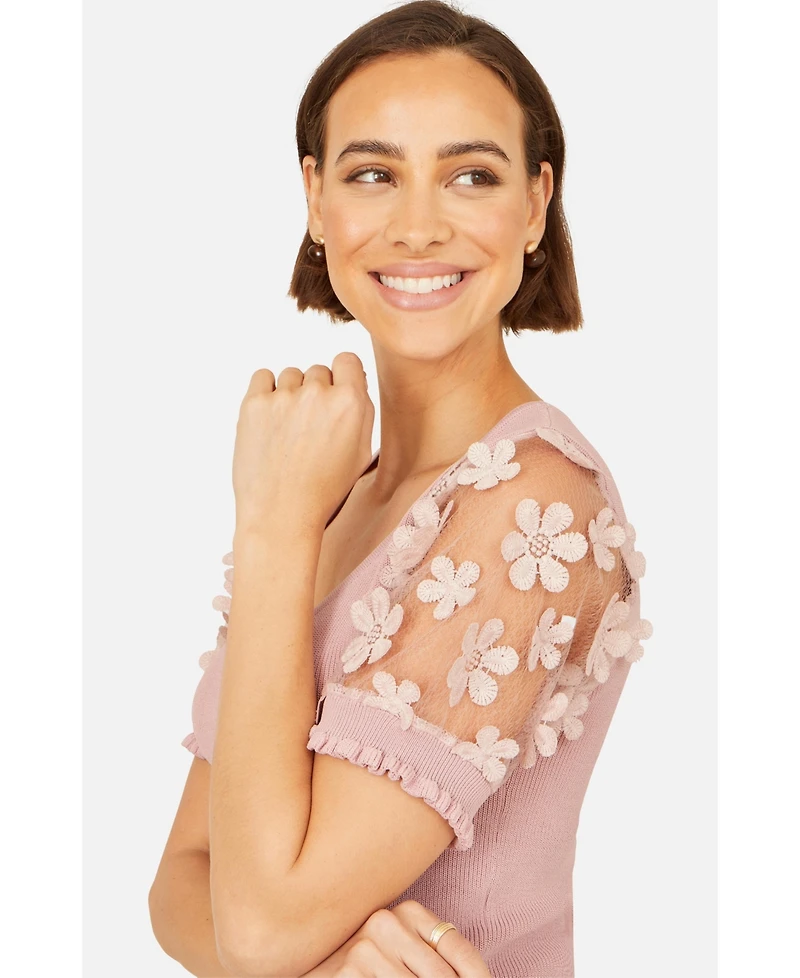 Yumi Women's Floral Applique Knitted Top
