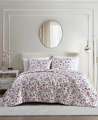 Betsey Johnson Queen Bee Floral Bouquet Satin -Pc. Duvet Cover Set