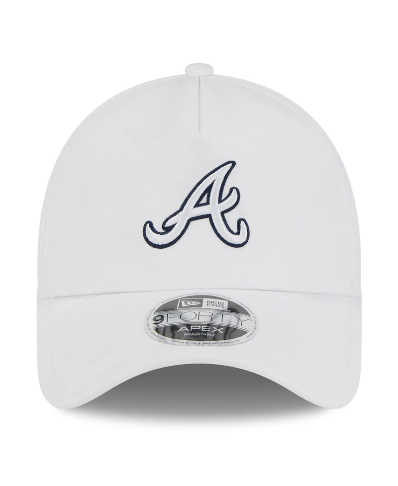 New Era Men's White Atlanta Braves 2026 Batting Practice Apex 9FORTY Adjustable Trucker Hat