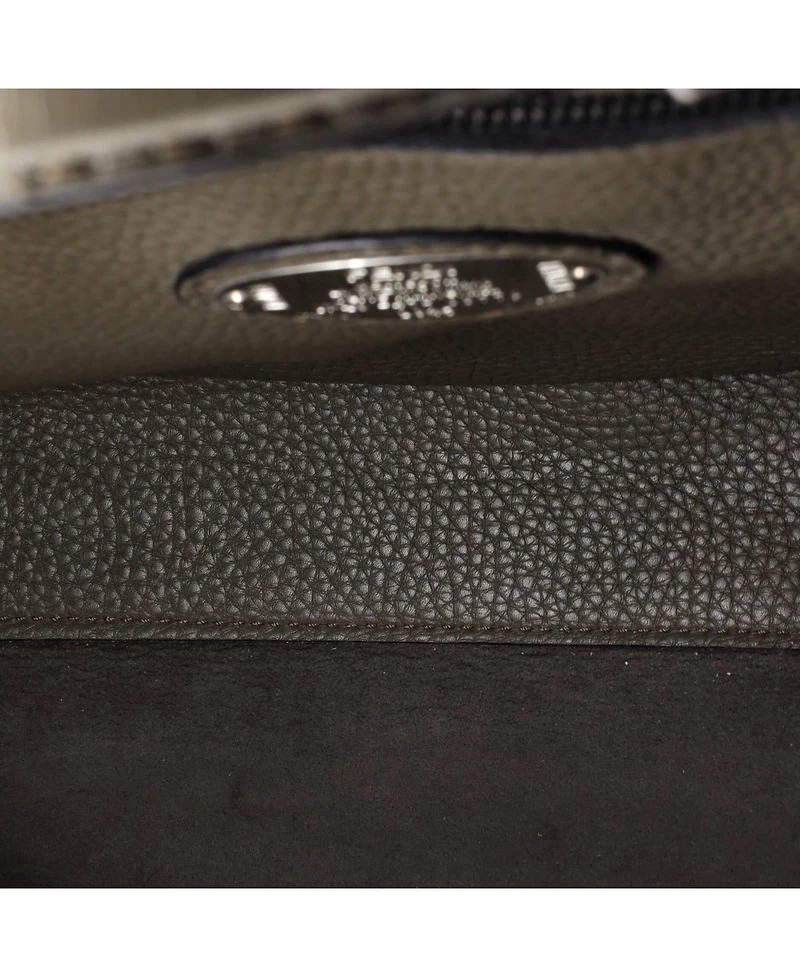 Pre-Owned Fendi Xl Selleria Peekaboo Bag Leather with Studded Detail