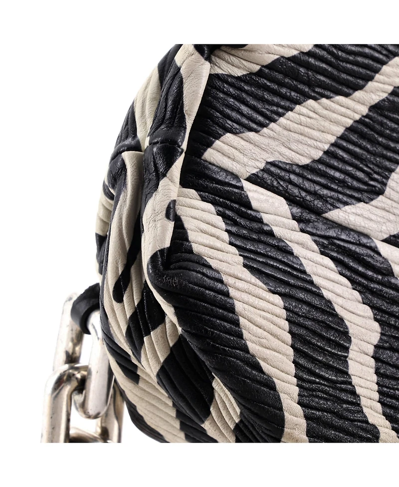 Pre-Owned Bottega Veneta The Chain Pouch Printed Textured Leather