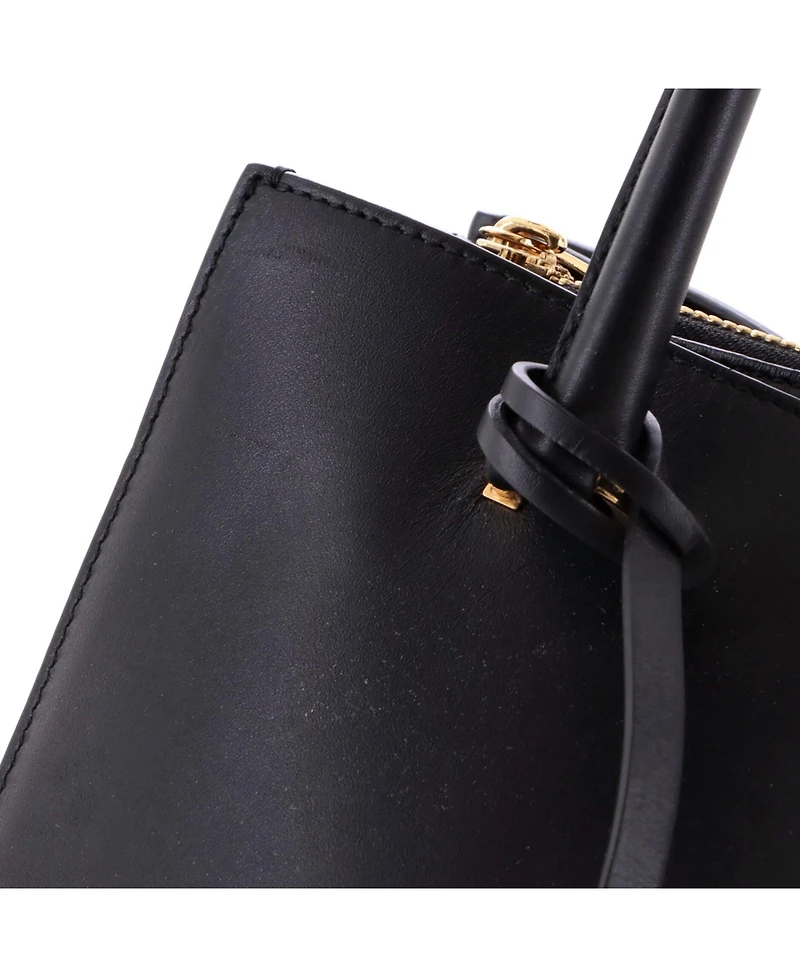 Pre-Owned Salvatore Ferragamo Medium Gancio Lock Tote Leather