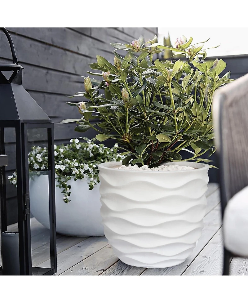 LuxenHome 13.4-Inch Round Waves MgO Planter