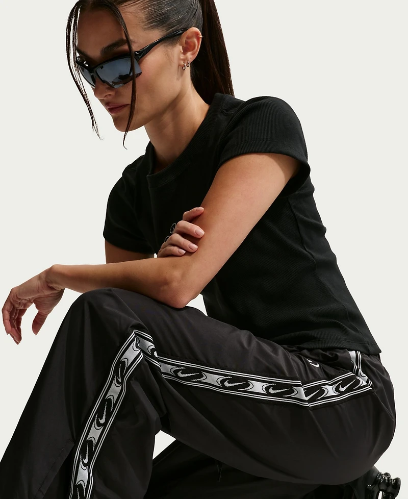 Nike Women's Sportswear Classic Mid-Rise Woven Pants