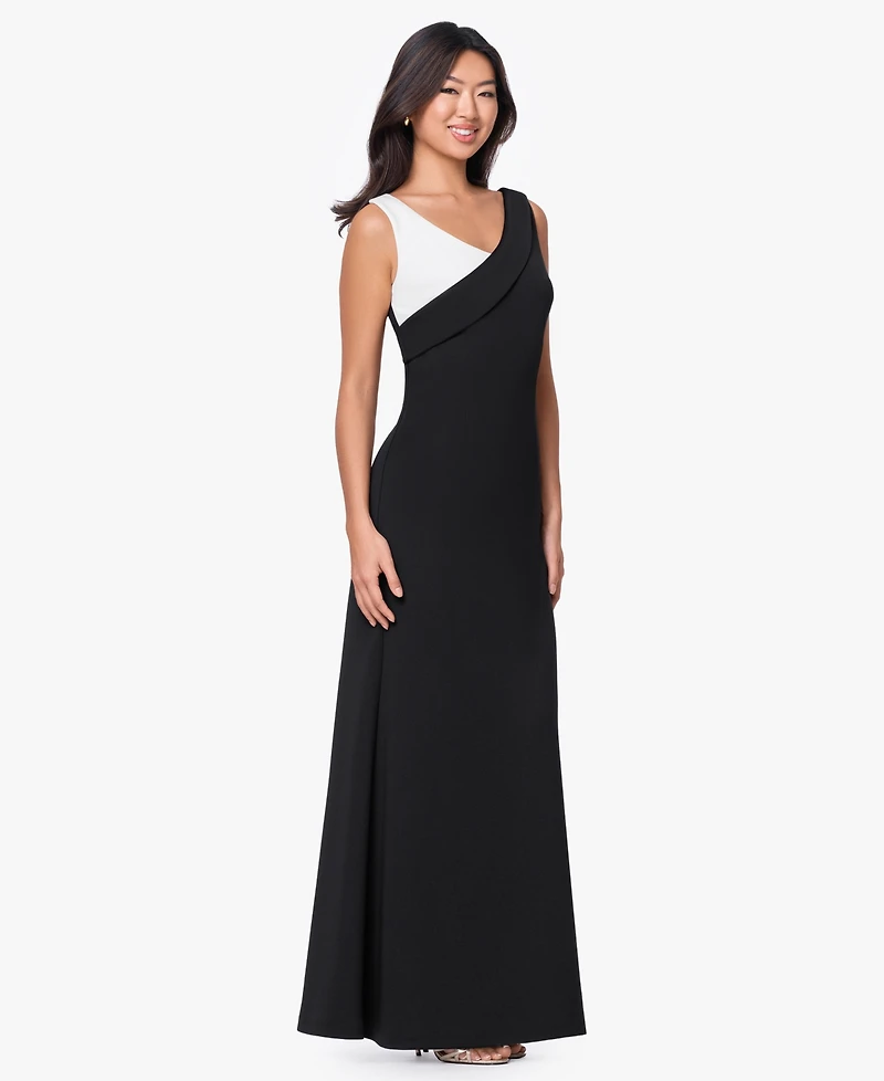 B&A By Betsy and Adam Women's Techno Scuba V-Neck Gown