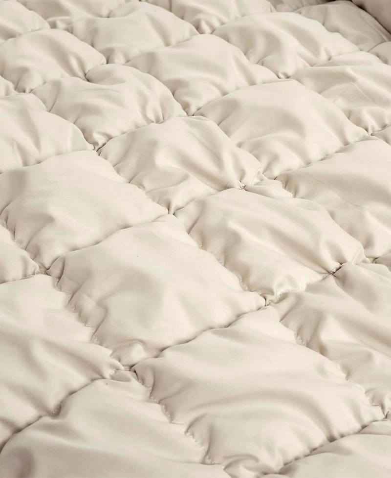 Unikome Modern Style Pintuck All Season Comforter