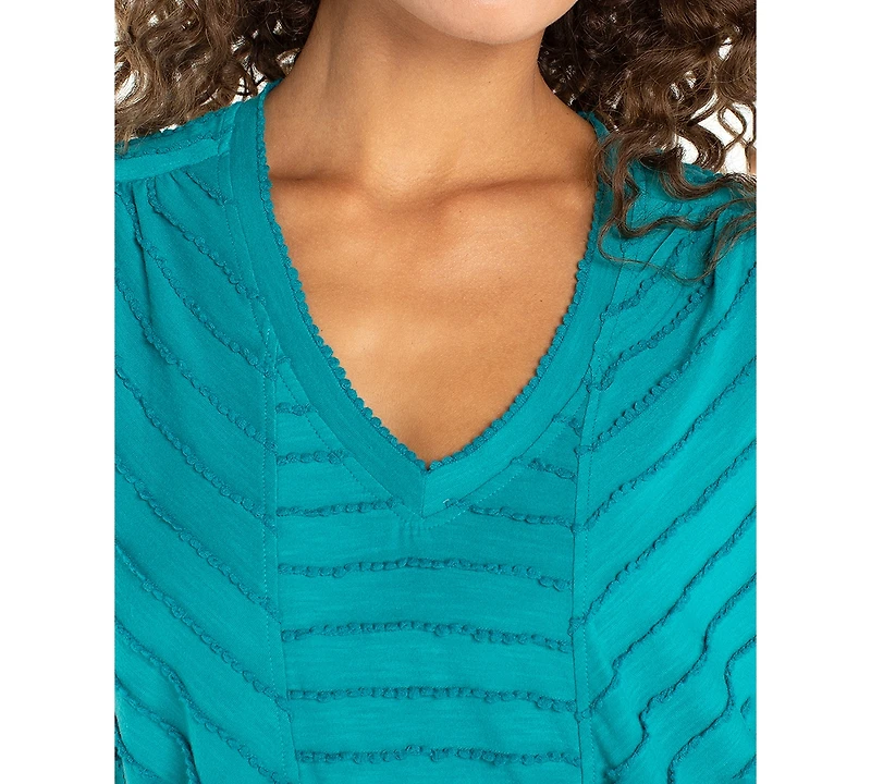 Liverpool Los Angeles Petite V-Neck Scalloped Stripe Top