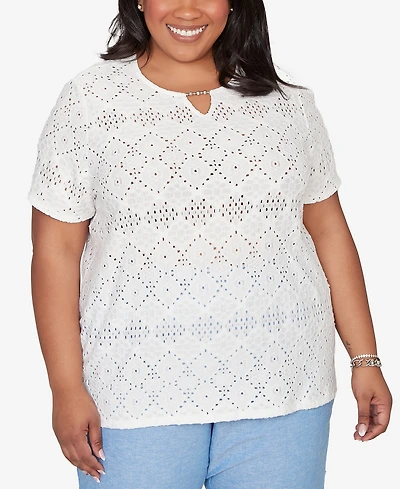 Alfred Dunner Plus Vintage Charm Solid Eyelet Split Beaded Neck T-Shirt