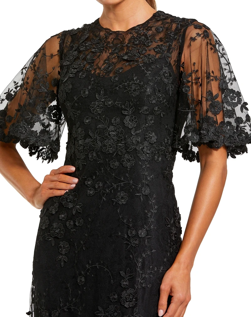 Mac Duggal Petite women's Flutter Sleeve Floral Embroidered Net Gown