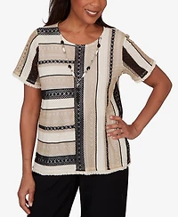 Alfred Dunner Petite Detail Driven Textured Spliced Crewneck T-Shirt with Necklace