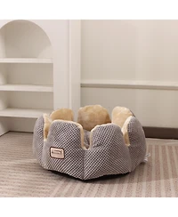 Armarkat 18 Inch Flower Pet Bed w Cushion