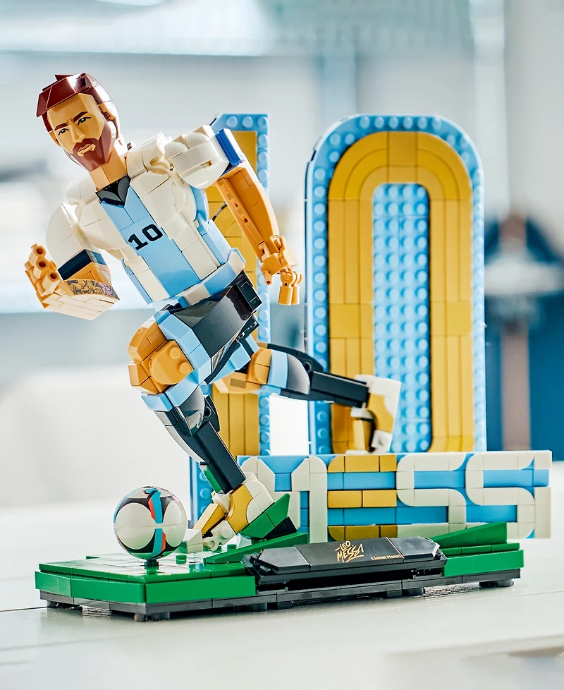 Lego Editions Lionel Messi Soccer Legend 43015, 958 Pieces