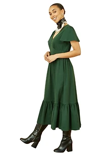 Yumi Women's Butterfly Print Dip Hem Midi Wrap Dress