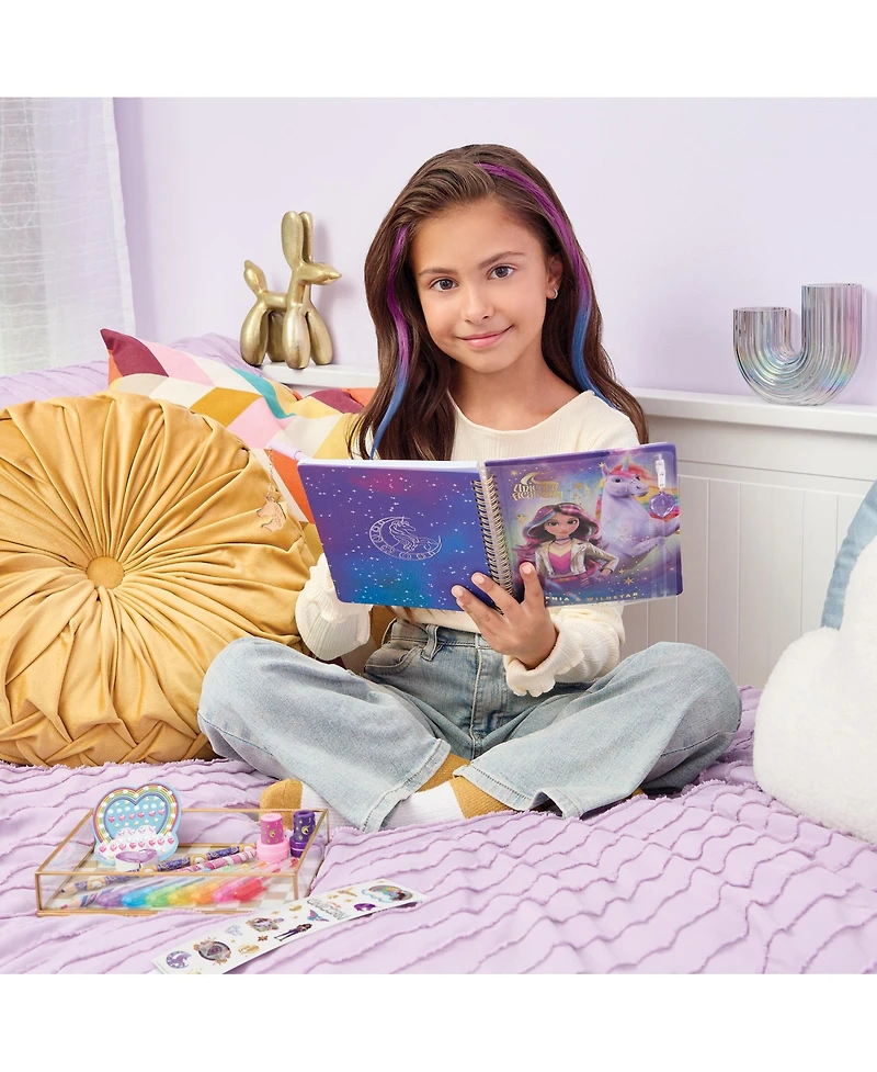 Make It Real Unicorn Academy: Enchanted Unicorn Stationery Set