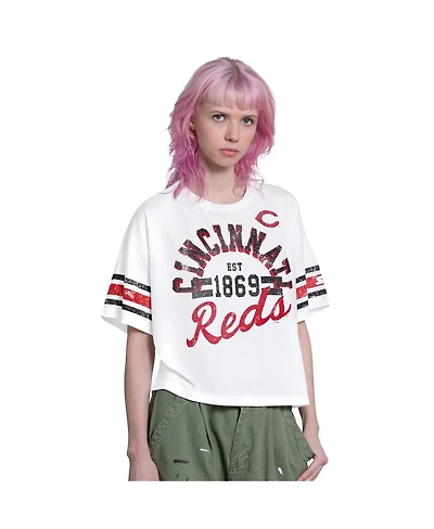 Starter Women's White Cincinnati Reds Cropped Hurry Up Offense T-Shirt