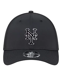 New Era Men's Black York Mets Metallic 39THIRTY M-Crown Flex Hat