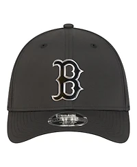 New Era Men's Black Boston Red Sox Metallic 39THIRTY M-Crown Flex Hat
