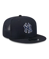 New Era Men's Navy New York Yankees 2026 Batting Practice 9FIFTY Snapback Hat