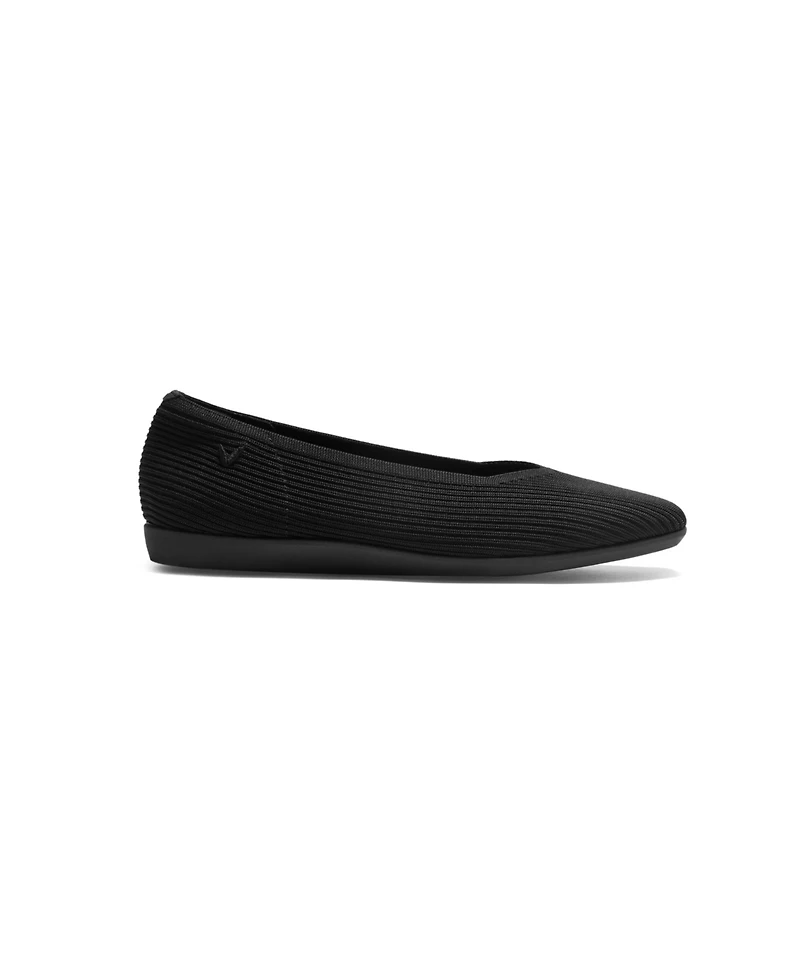 Vivaia Margot Walker Lightweight Square-Toe V-Cut Flats