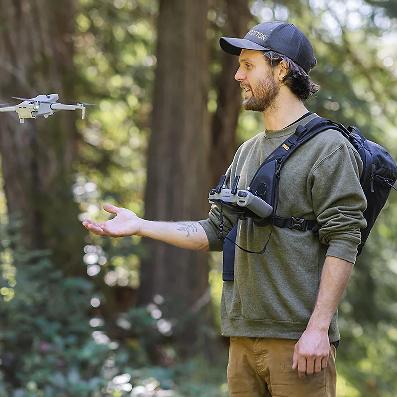 Cotton Carrier Hyker 12L Sling Bag with Lens Bag Insert for Drone