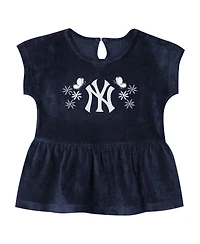 Outerstuff Girls Toddler 2-Piece Navy New York Yankees Hop Base Fashion T-Shirt and Shorts Set