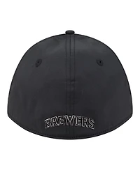 New Era Men's Black Milwaukee Brewers Metallic 39THIRTY M-Crown Flex Hat