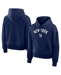 Fanatics Women's Navy New York Yankees Lockup Legacy Fleece Hoodie
