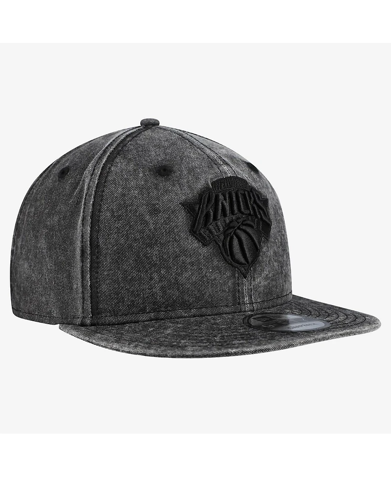 New Era Men's Black New York Knicks Washed Tonal 9FIFTY Snapback Hat