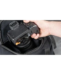 Tether Tools LeverLock Plate and TetherPro Optima 10G 15' Usb-c Straight to Usb-c Right Angle Cable