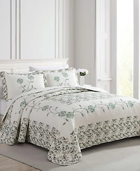 Beatrice Home Fashions Carnation Embroidered Sham, Standard