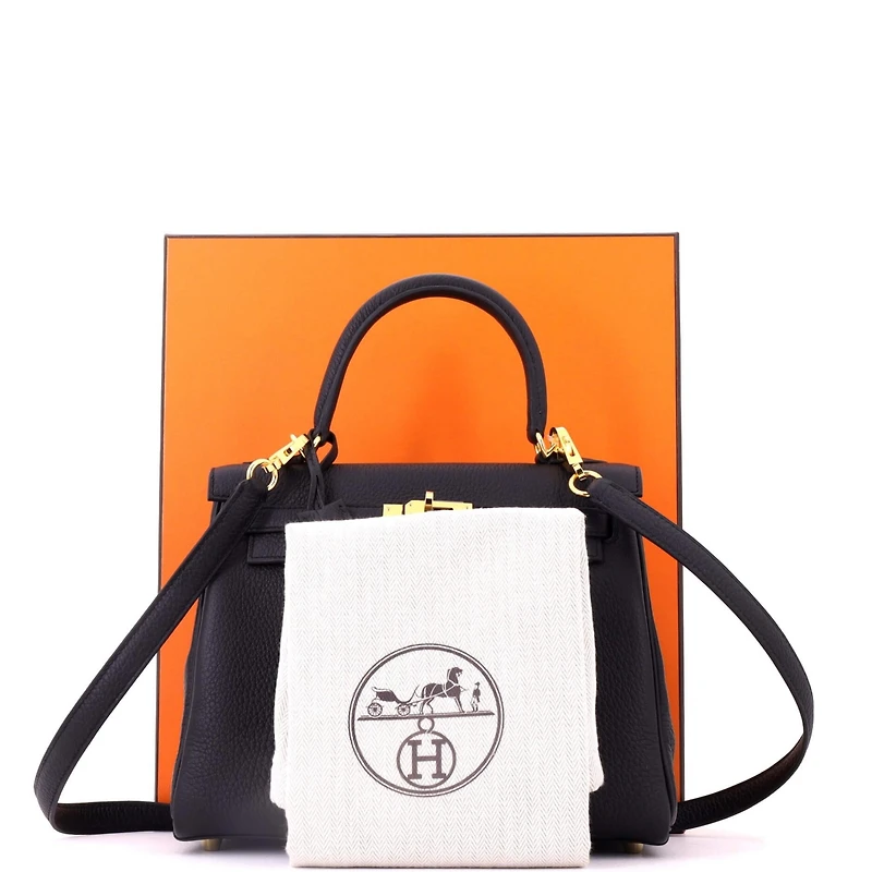 Pre-Owned HERMES Kelly 25 Handbag Togo with Gold Hardware