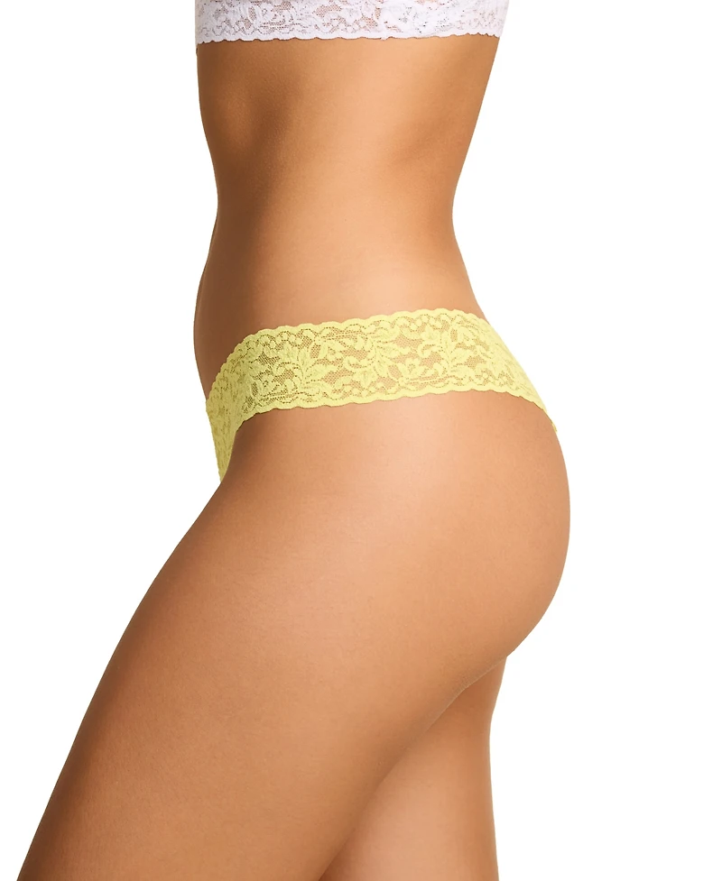 Hanky Panky Women's Signature Lace Thong Underwear