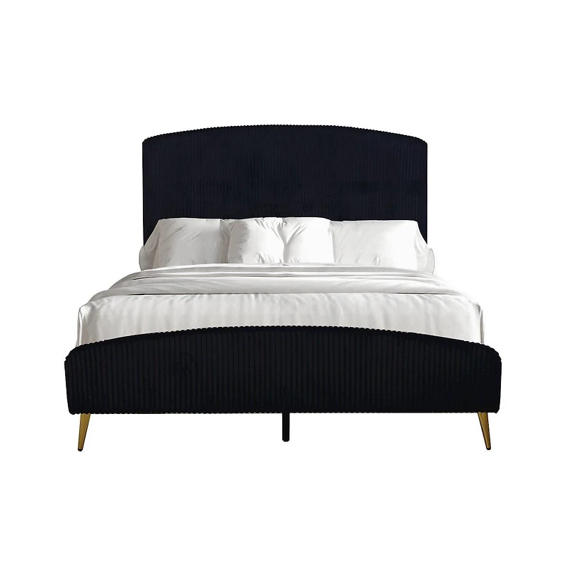 New Classic Furniture Kailani Wood Queen Bed