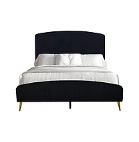 New Classic Furniture Kailani Wood Queen Bed
