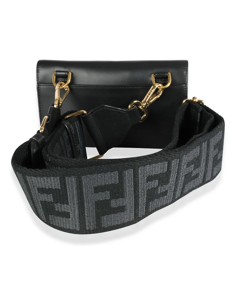 Pre-Owned Fendi Black Calfskin Mini Flat Baguette with Strap