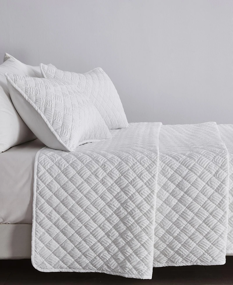 Linery & Co Diamond Textured Quilt Set With Shams