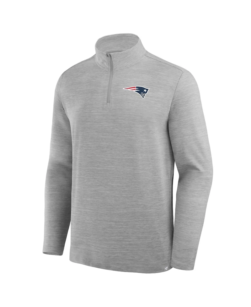 Fanatics Men's Heather Gray New England Patriots Clutch Quarter-Zip Pullover