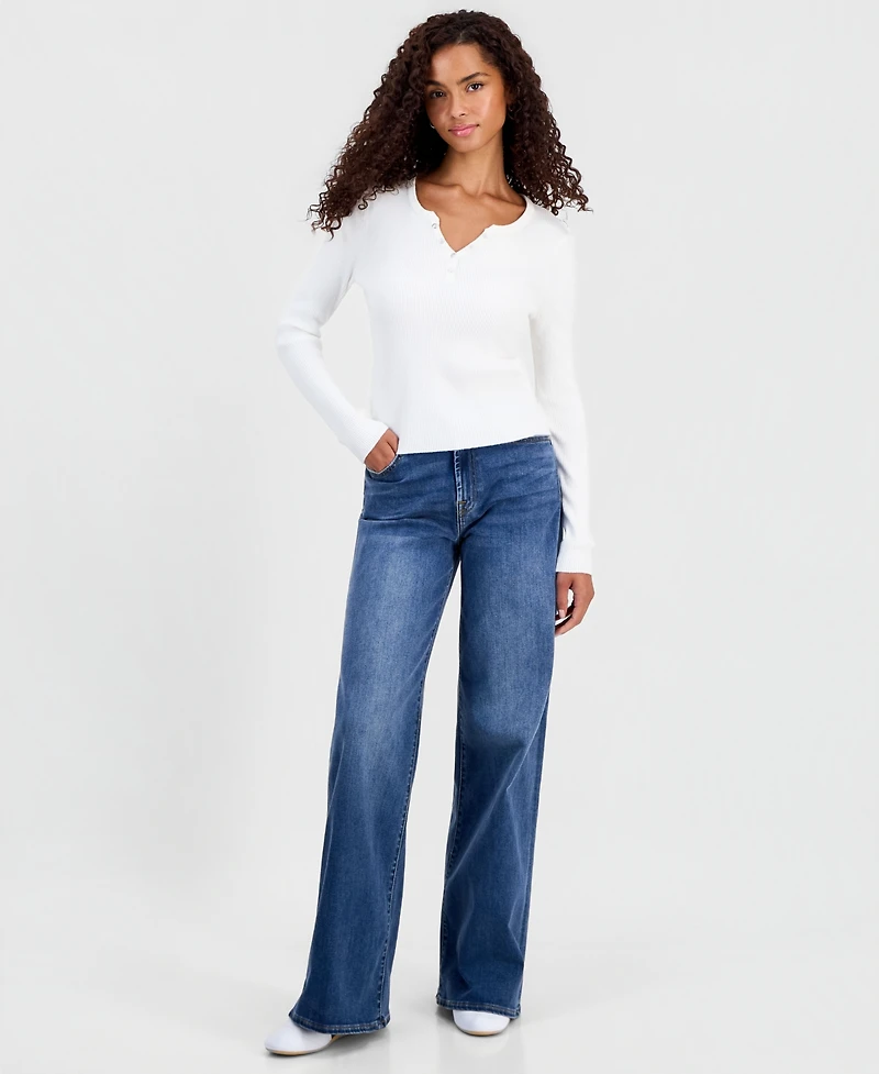 Hooked Up by Iot Juniors' Ribbed Snap Henley Sweater